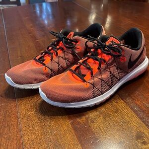 Nike Flex Fury 2 Running Shoe Orange.